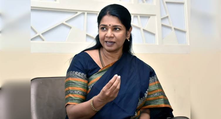 “கரூரில் இருந்து ஓடியது யார்? மக்களுக்கு உண்மை தெரியும்!” - விஜய்க்கு கனிமொழி பதிலடி
