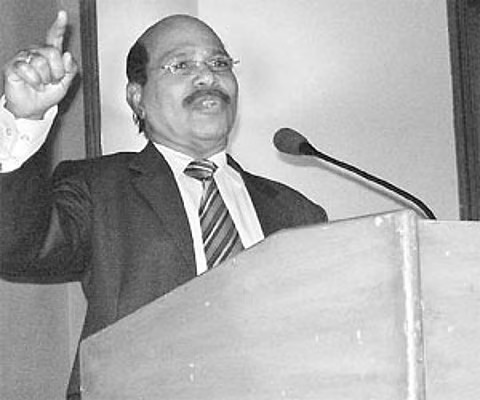 ஜெம் கிரானைட்ஸ் உரிமையாளர் வீரமணி மீதான பாலியல் வழக்கு: முதலமைச்சர் விஜய் அதிரடி உத்தரவு!